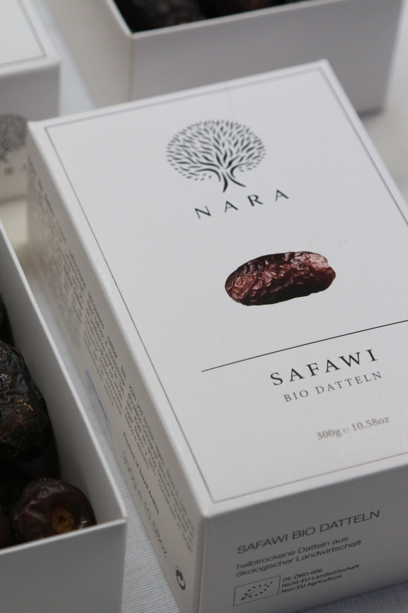 Organic Safawi dates